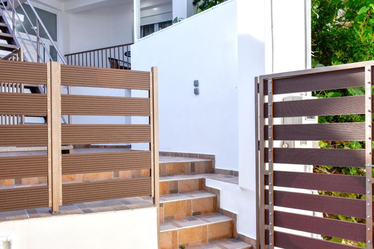 La Maison Plakes Rooftop Apt Skiathos Town Bagian luar foto