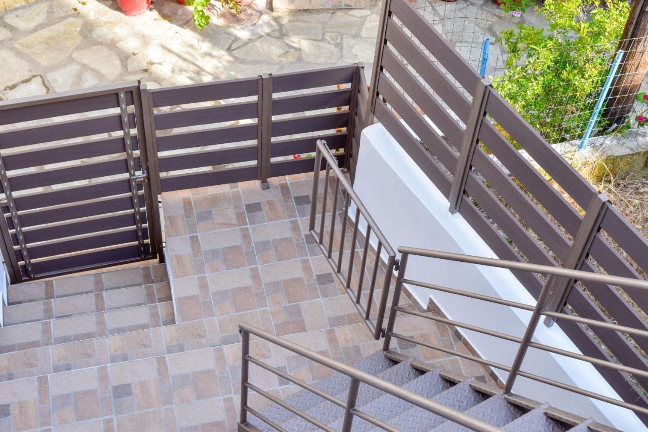 La Maison Plakes Rooftop Apt Skiathos Town Bagian luar foto
