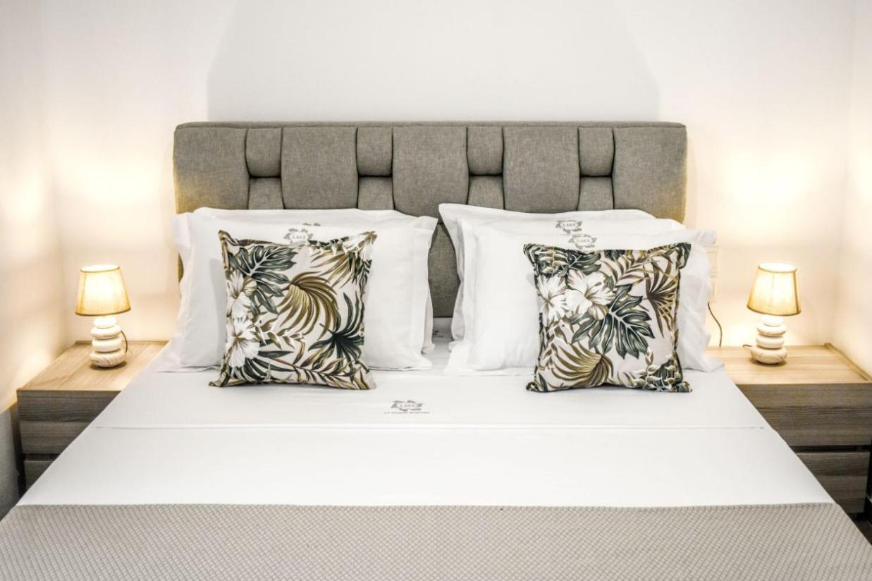 La Maison Plakes Rooftop Apt Skiathos Town Bagian luar foto