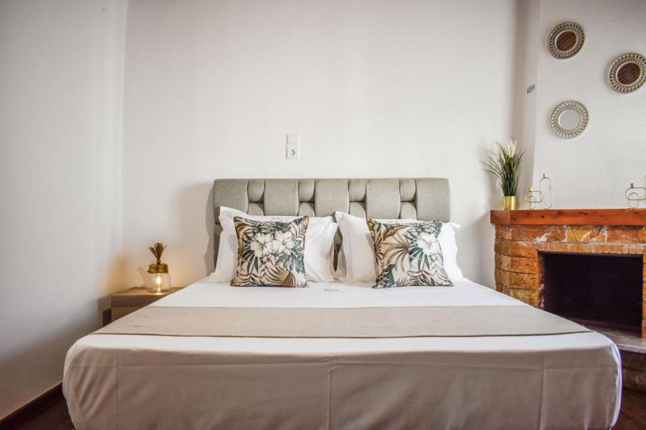 La Maison Plakes Rooftop Apt Skiathos Town Bagian luar foto