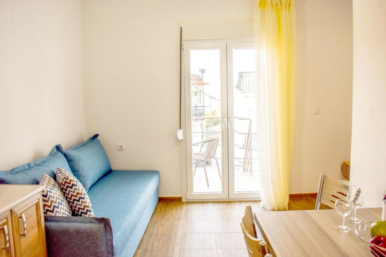 La Maison Plakes Rooftop Apt Skiathos Town Bagian luar foto