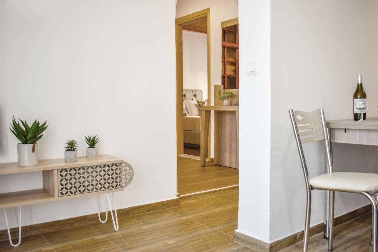 La Maison Plakes Rooftop Apt Skiathos Town Bagian luar foto